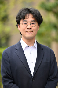 村中 智明
