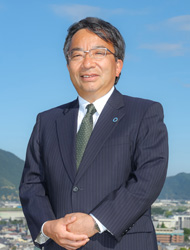山本 泰三